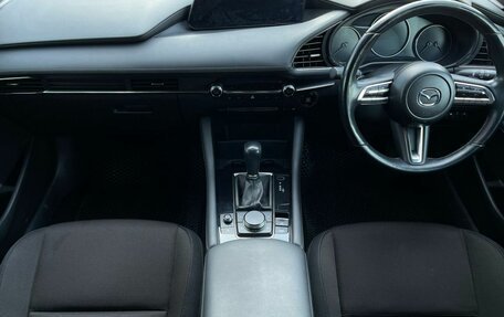 Mazda 3, 2019 год, 1 800 000 рублей, 13 фотография