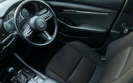 Mazda 3, 2019 год, 1 800 000 рублей, 17 фотография