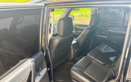 Mitsubishi Pajero IV, 2013 год, 2 330 000 рублей, 6 фотография