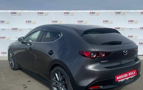 Mazda 3, 2019 год, 1 800 000 рублей, 9 фотография