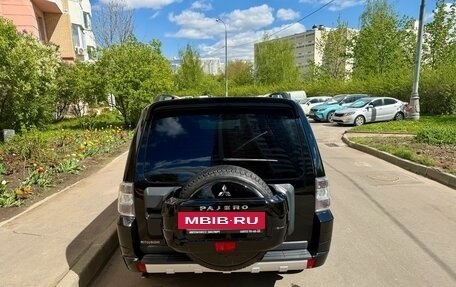 Mitsubishi Pajero IV, 2013 год, 2 330 000 рублей, 4 фотография