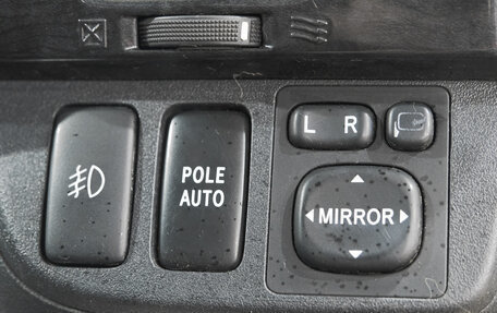 Toyota Wish II, 2006 год, 949 000 рублей, 19 фотография
