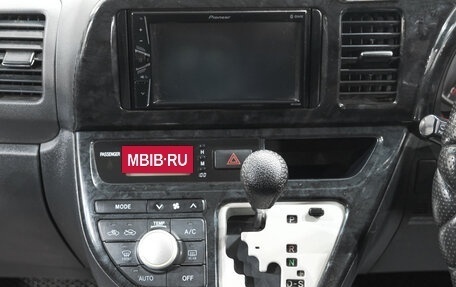 Toyota Wish II, 2006 год, 949 000 рублей, 14 фотография