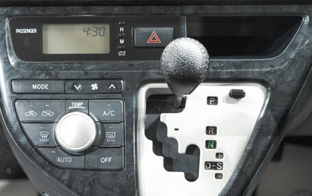 Toyota Wish II, 2006 год, 949 000 рублей, 16 фотография