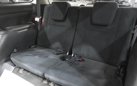 Toyota Wish II, 2006 год, 949 000 рублей, 23 фотография