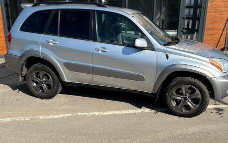 Toyota RAV4, 2001 год, 640 000 рублей, 8 фотография