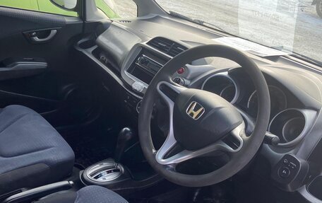 Honda Fit III, 2010 год, 680 000 рублей, 5 фотография