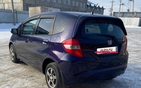 Honda Fit III, 2010 год, 680 000 рублей, 8 фотография