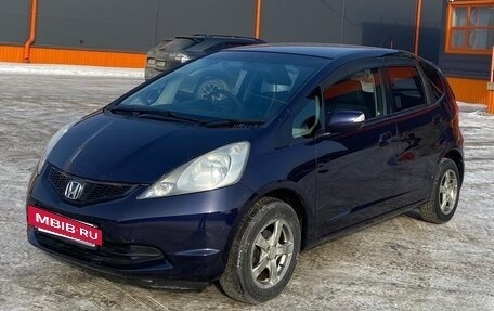 Honda Fit III, 2010 год, 680 000 рублей, 2 фотография