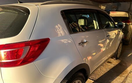 KIA Sportage III, 2011 год, 1 000 000 рублей, 4 фотография