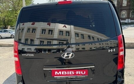Hyundai H-1 II рестайлинг, 2019 год, 2 900 000 рублей, 3 фотография