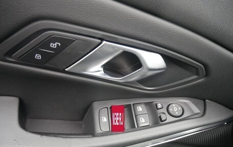BMW 3 серия, 2024 год, 7 700 000 рублей, 14 фотография