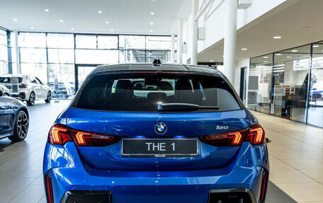 BMW 1 серия, 2025 год, 5 990 000 рублей, 4 фотография