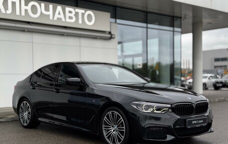 BMW 5 серия, 2019 год, 3 800 000 рублей, 2 фотография