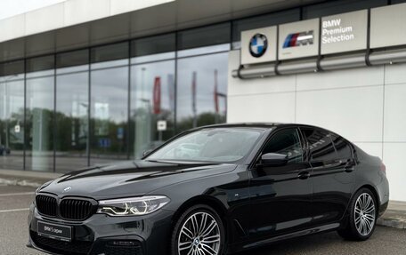 BMW 5 серия, 2019 год, 3 800 000 рублей, 3 фотография