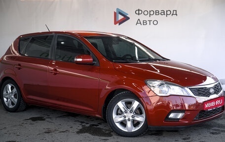 KIA cee'd I рестайлинг, 2011 год, 890 000 рублей, 1 фотография