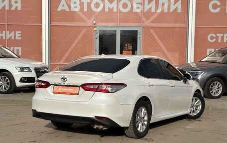 Toyota Camry, 2018 год, 2 185 000 рублей, 5 фотография