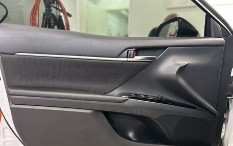 Toyota Camry, 2018 год, 2 185 000 рублей, 23 фотография