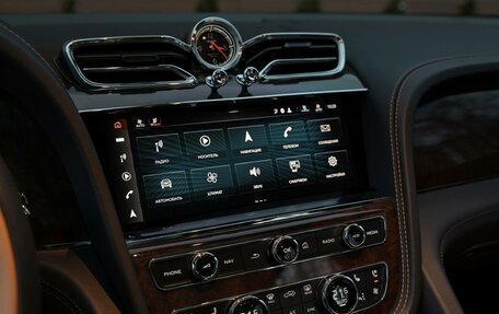 Bentley Bentayga I, 2021 год, 26 200 000 рублей, 23 фотография