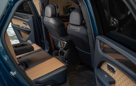 Bentley Bentayga I, 2021 год, 26 200 000 рублей, 28 фотография