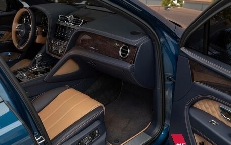 Bentley Bentayga I, 2021 год, 26 200 000 рублей, 8 фотография