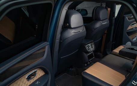 Bentley Bentayga I, 2021 год, 26 200 000 рублей, 29 фотография