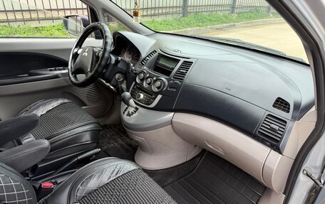 Mitsubishi Grandis, 2007 год, 735 000 рублей, 16 фотография