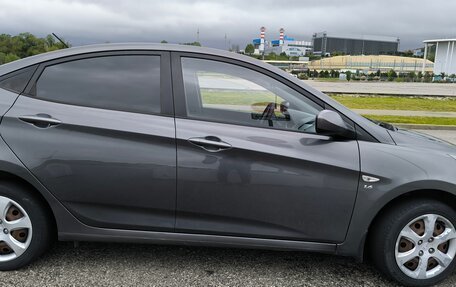 Hyundai Solaris II рестайлинг, 2013 год, 850 000 рублей, 4 фотография