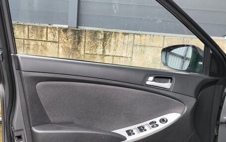 Hyundai Solaris II рестайлинг, 2013 год, 850 000 рублей, 15 фотография