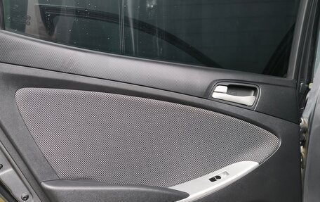 Hyundai Solaris II рестайлинг, 2013 год, 850 000 рублей, 19 фотография