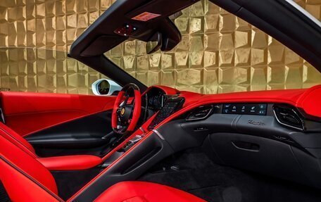 Ferrari Roma, 2024 год, 46 000 000 рублей, 13 фотография
