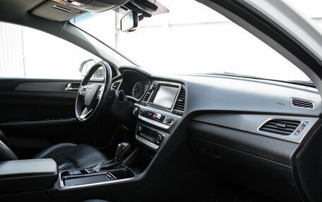 Hyundai Sonata VII, 2019 год, 2 015 000 рублей, 13 фотография