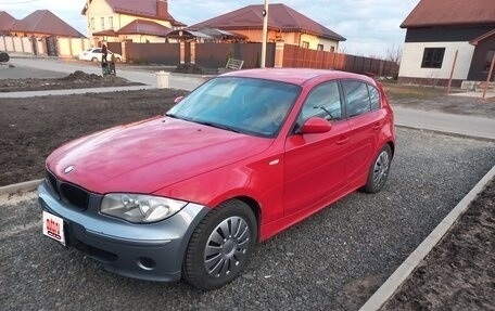 BMW 1 серия, 2004 год, 550 000 рублей, 1 фотография