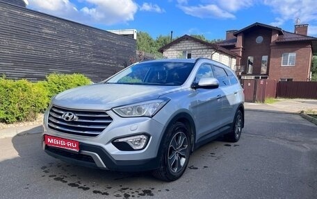 Hyundai Santa Fe III рестайлинг, 2015 год, 2 150 000 рублей, 1 фотография