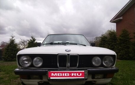 BMW 5 серия, 1985 год, 600 000 рублей, 6 фотография