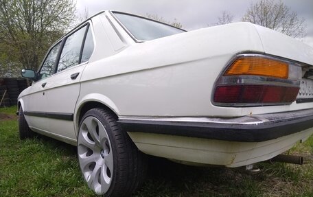 BMW 5 серия, 1985 год, 600 000 рублей, 32 фотография