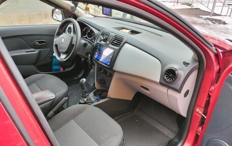 Renault Logan II, 2015 год, 810 000 рублей, 9 фотография