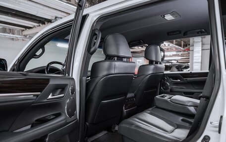 Lexus LX III, 2020 год, 10 800 000 рублей, 24 фотография