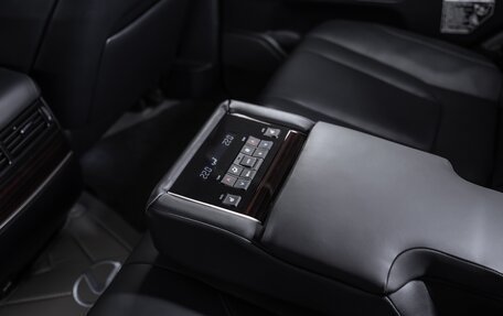 Lexus LX III, 2020 год, 10 800 000 рублей, 23 фотография