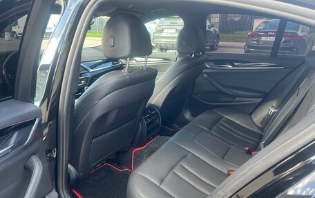 BMW 5 серия, 2018 год, 3 900 000 рублей, 9 фотография
