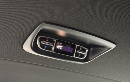 Mercedes-Benz V-Класс, 2024 год, 24 200 000 рублей, 26 фотография