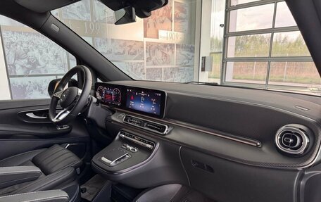 Mercedes-Benz V-Класс, 2024 год, 24 200 000 рублей, 34 фотография