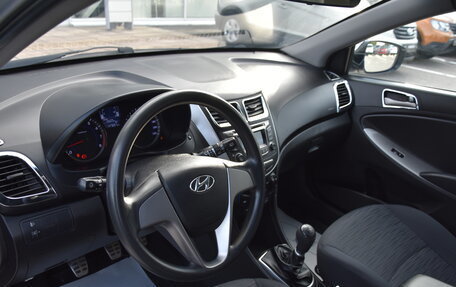Hyundai Solaris II рестайлинг, 2014 год, 950 000 рублей, 14 фотография