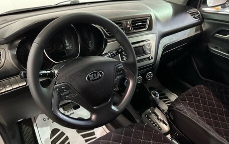 KIA Rio III рестайлинг, 2016 год, 929 000 рублей, 5 фотография