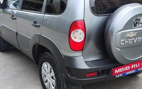 Chevrolet Niva I рестайлинг, 2011 год, 610 000 рублей, 7 фотография