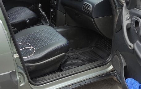 Chevrolet Niva I рестайлинг, 2011 год, 610 000 рублей, 16 фотография