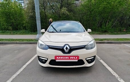 Renault Fluence I, 2013 год, 900 000 рублей, 2 фотография