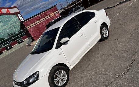 Volkswagen Polo VI (EU Market), 2010 год, 650 000 рублей, 2 фотография