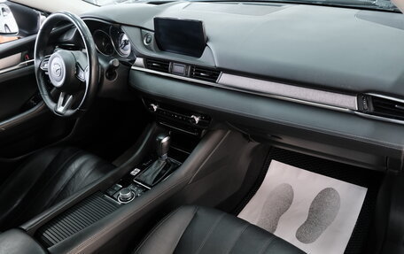 Mazda 6, 2019 год, 2 699 000 рублей, 22 фотография