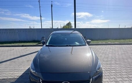 Mazda 3, 2018 год, 1 590 000 рублей, 2 фотография